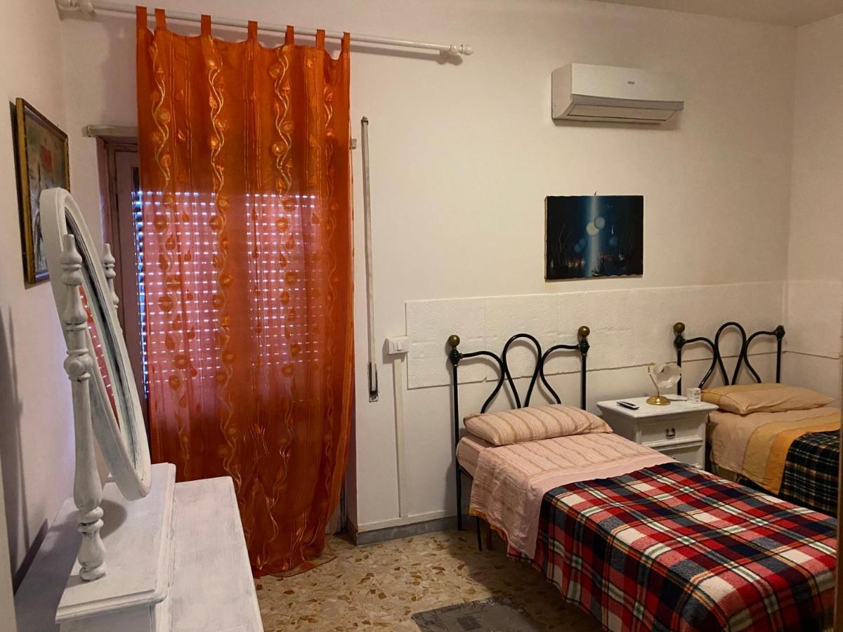 לידו די אוסטיה Appartamento Zia Gesina מראה חיצוני תמונה